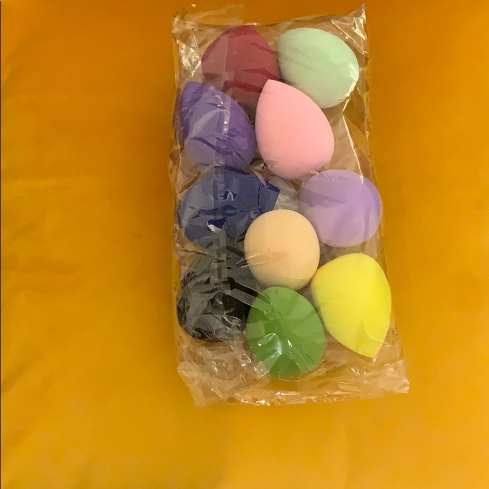 Makeup Sponge Blenders - Picture 2 of 2